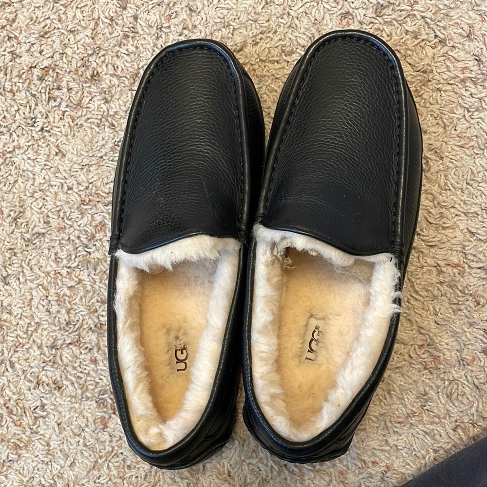 Ugg Men’s Leather Slippers - Black, 9